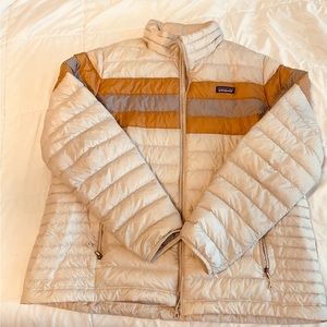 Woman’s Patagonia  puffer jacket. Retro vibes. XXL